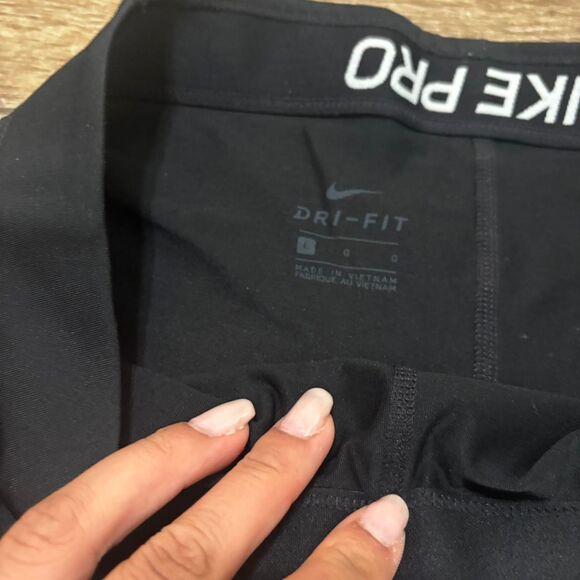 NIKE Pro Compression Large Black Sports Athletic Activewear Women's Black Shorts - Picture 4 of 4